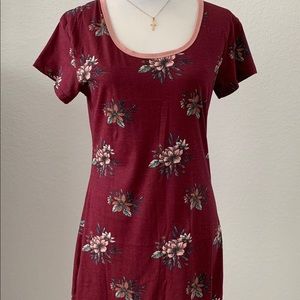 Maroon Floral Dress💋